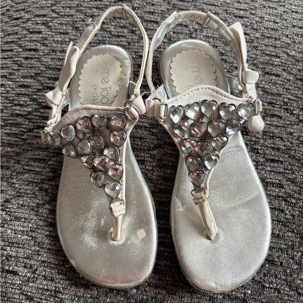 Youth Girls Me Too Heart Rhinestone White Sandals Size 10